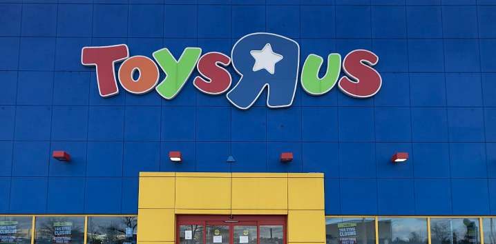 Toys 'R' Us Canada closes at least 38 stores this year, puts another 12 up for sale
