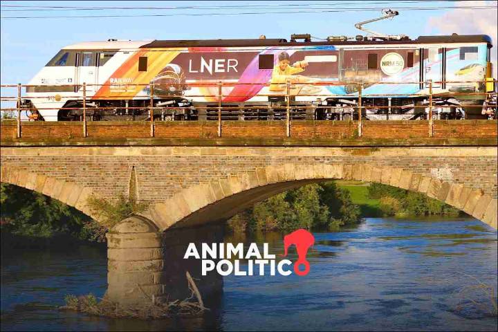 Ataque con arma blanca en tren en Inglaterra deja varios heridos; la policía detiene a dos sospechos