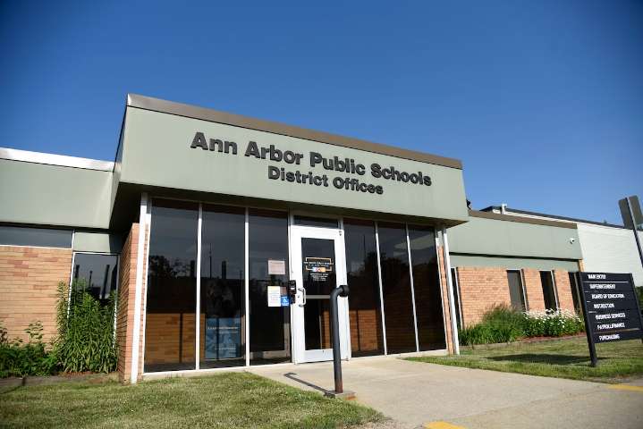 Ann Arbor school officials to address cellphone policy concerns at Friday meeting