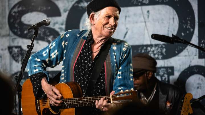 Keith Richards, Mavis Staples Salute Bruce Willis at NYC Charity Show
