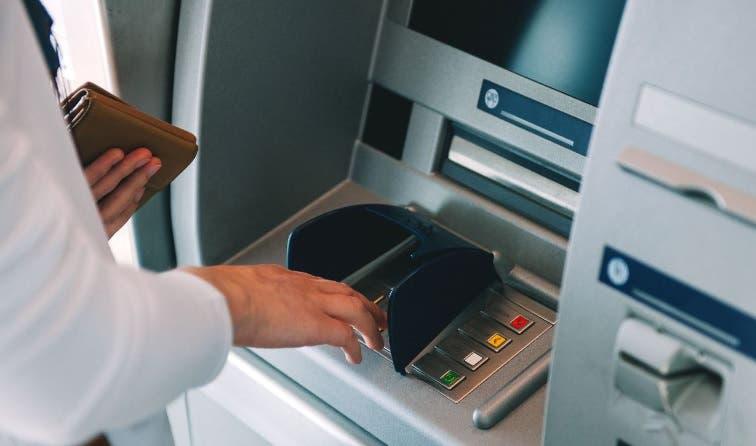 Comenzó el pago de sueldos a los empleados públicos de Salta