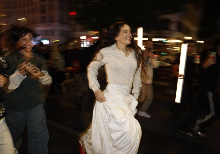 Descubre 'Lux', el nuevo disco de Rosalía entre lo celestial y lo terrenal, la ópera y la electrónica