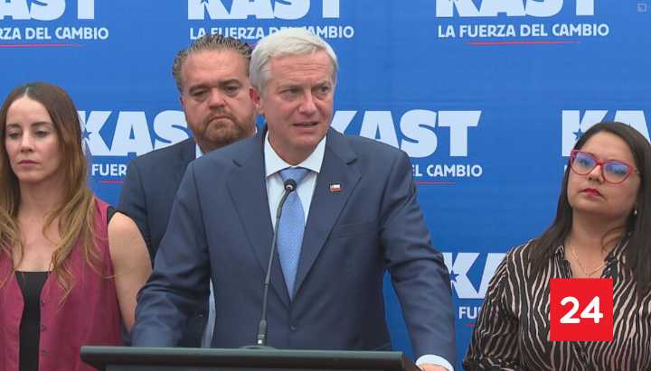 Kast responde a invitación de Parisi con dardo a Jara: "Yo no partí en los matinales, partí en La Araucanía"