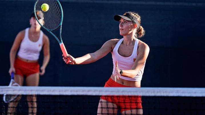Palm Desert tennis falls to Flintridge Prep in quarterfinal CIF