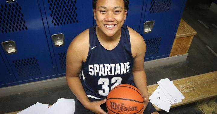 Orcutt Academy senior Elizabeth Johnson finds a home on the basketball court