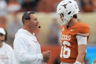 Manning, ‘Horns take their shot at ‘Dawgs