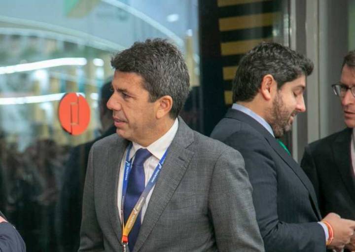 El PSOE regional cree que Mazón dimite «tarde y mal», y el PP, que «ha asumido responsabilidades»