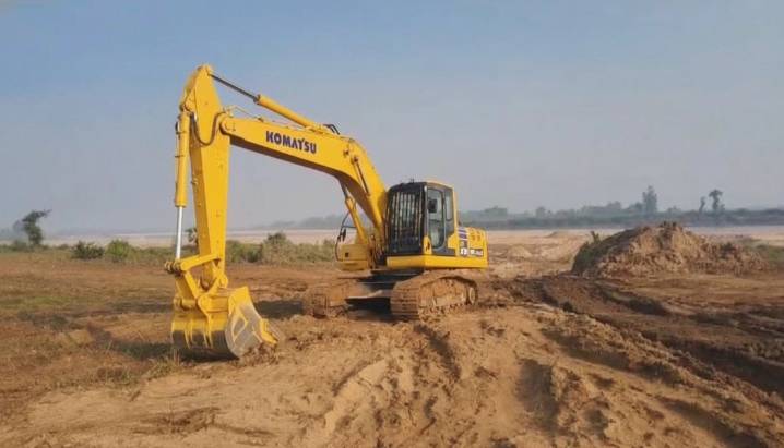 Crackdown on illegal sand mining in Anandpur; Over 50 vehicles seized