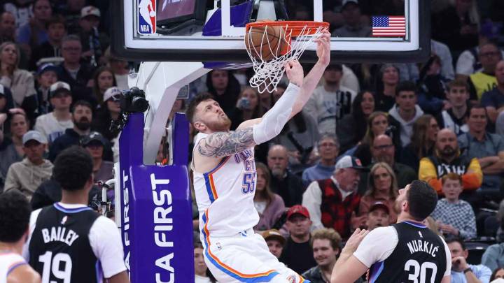 Thunder’s Isaiah Hartenstein to miss time amid concerning injury update