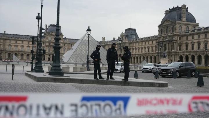 Fiscalía confirma 4 nuevas detenciones por el robo del Louvre