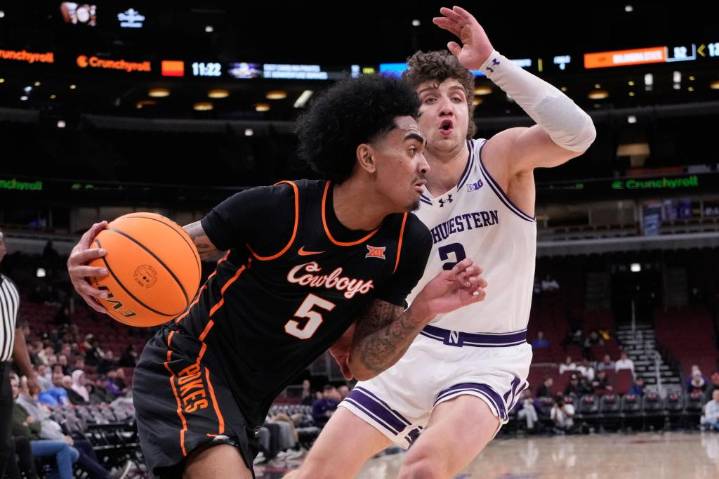 Northwestern rally falls short vs. Oklahoma State at United Center