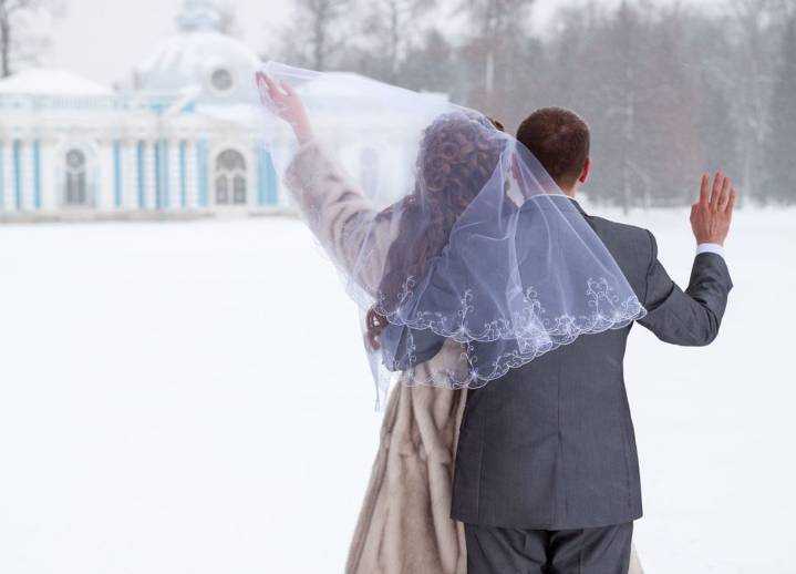 Snowmance rises: Why Indian newlyweds are chasing winter chills over beach thrills