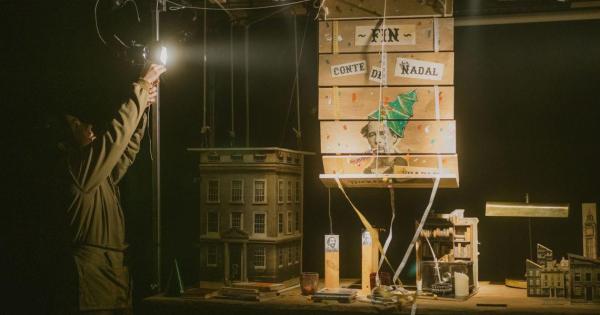 El 'Conte de Nadal' de Dickens, encapsulado en el Teatre Principal de Palma