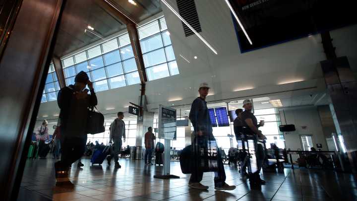 Flight cuts loom as shutdown drags on. What Oklahoma travelers should know