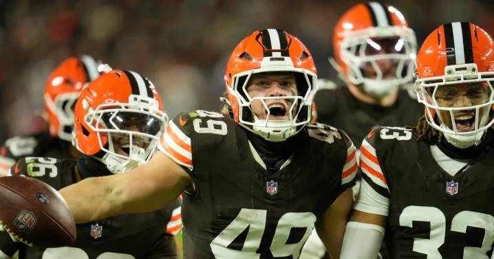Browns LB Carson Schwesinger named NFL Rookie of the Week