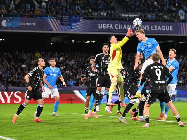 Napoli and Eintracht Frankfurt in UCL stalemate