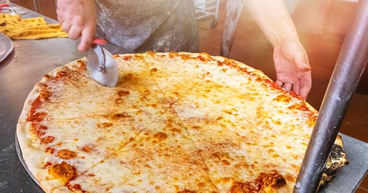 Italian slams New York City pizza after comparing taste to homeland
