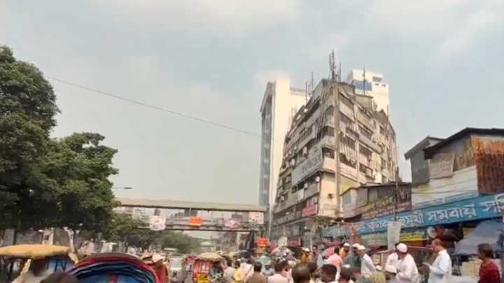 Al menos cinco muertos y más de 60 heridos tras terremoto de magnitud 5.5 en Bangladesh