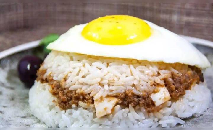 Menú del día: aprende a preparar arroz tapado peruano de la forma más fácil y en casa