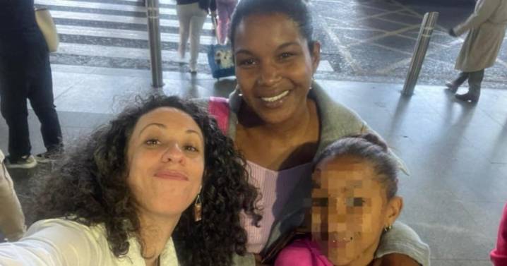 Niña cubana con tumor en la lengua viaja a España para recibir atención médica