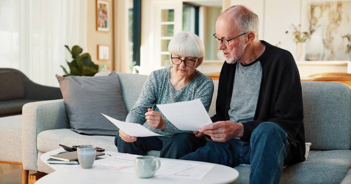 What is final expense life insurance (and is it worth it for seniors)?