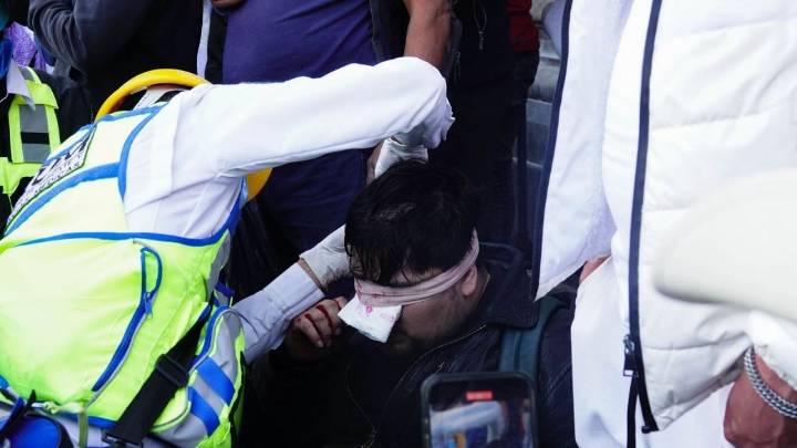 "Los golpes contra policías son inaceptables": Sheinbaum evade hablar de abusos de uniformados contra manifestantes en el Zócalo y se dedica a defenderlos