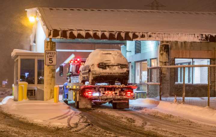 Parking restrictions begin Sunday night as Minneapolis and St. Paul declare snow emergencies