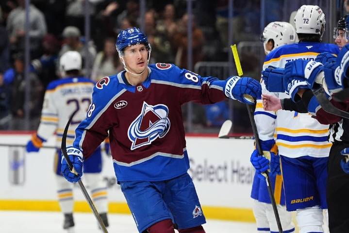 Deadspin | Martin Necas logs 2 goals, 2 assists as Avs down Sabres