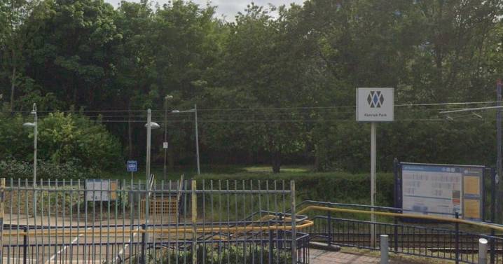 Midland Metro tram breaks down leaving passengers stranded in rush hour chaos