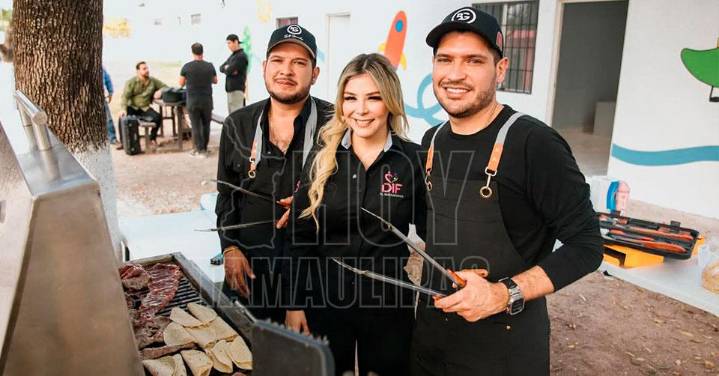 Beto Granados celebra el Día de Acción de Gracias en la Casa Hogar de Matamoros
