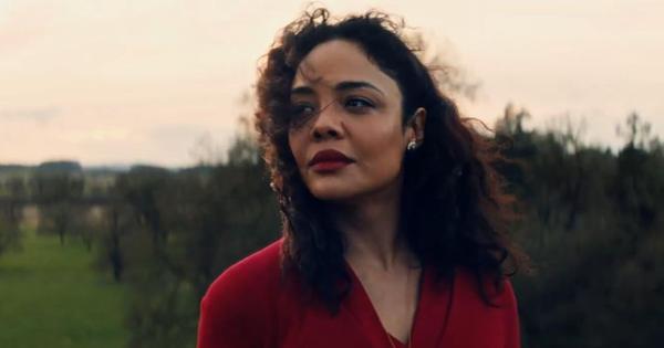 Start the week with a film: In ‘Hedda’, smiles and barbs as a woman seeks to control her destiny