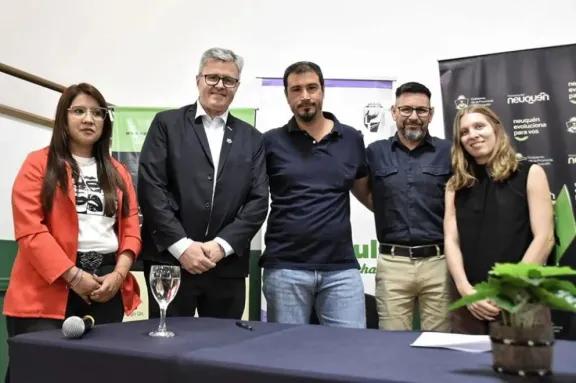 El IADEP inauguró una oficina en Plaza Huincul para fortalecer el acompañamiento a emprendedores