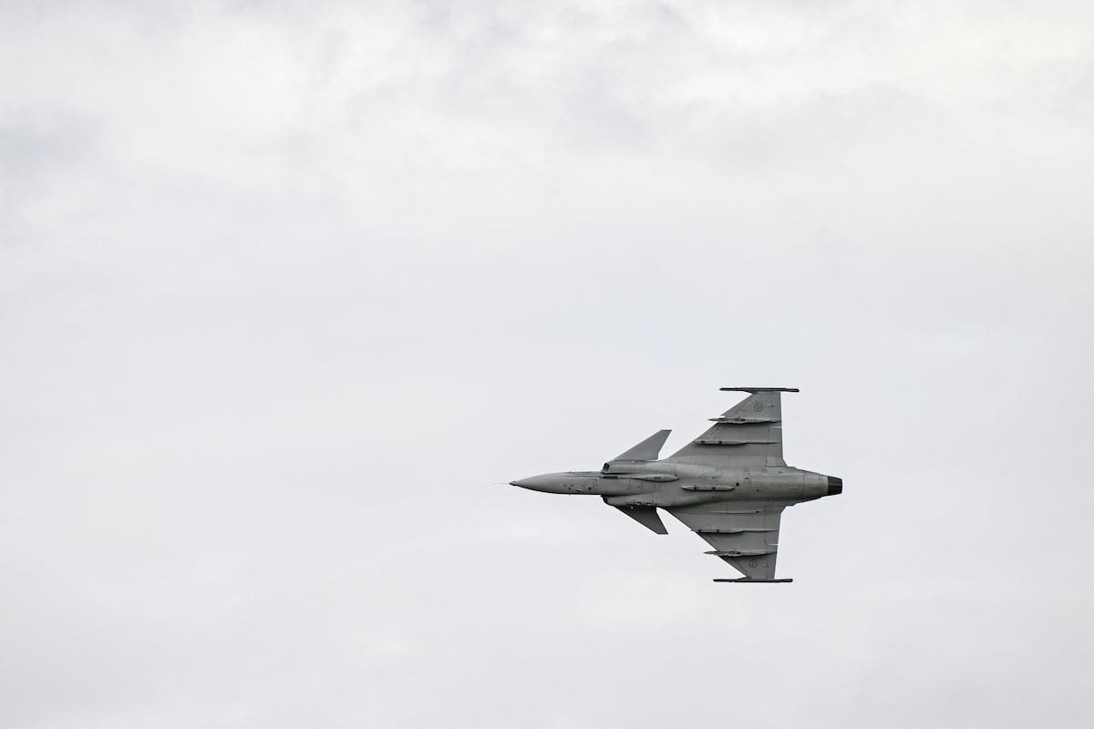 Saab CEO confirms talks with Ottawa, Bombardier for Gripen fighter jet production
