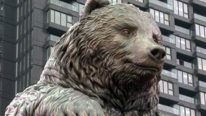 ‘It fuels imagination:’ Bearbraham Lincoln sculpture unveiled in North York