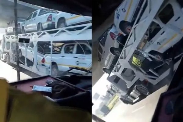 Un camión mosquito cargado de camionetas quedó atascado en un puente en plena panamericana