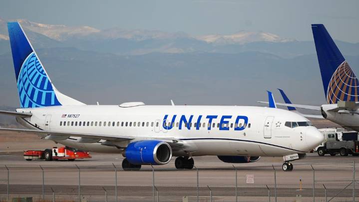 United asks judge to toss lawsuit over 'window seats' without windows