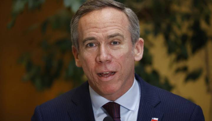 Diputado Alessandri fija prioridades en la derecha: "Objetivo uno es ganar la segunda vuelta y todos detrás de Kast"