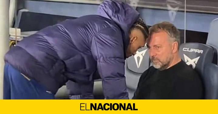 La inquietante conversación entre Raphinha y Flick que despierta señales de alarma en el Barça