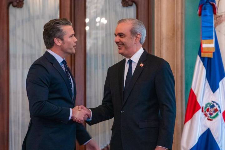 Dominicana autoriza a EEUU a usar sus aeropuertos y Cabello lo tilda de «locura imperial»