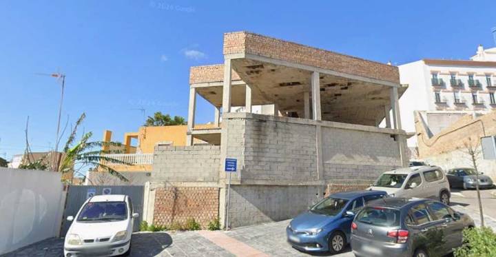 Sacan a venta forzosa una finca en Fernán Caballero a un precio de salida de 28.241 euros