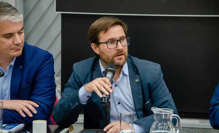 Conectividad: "Se mantendrán todos los servicios", aseguró Curciarello