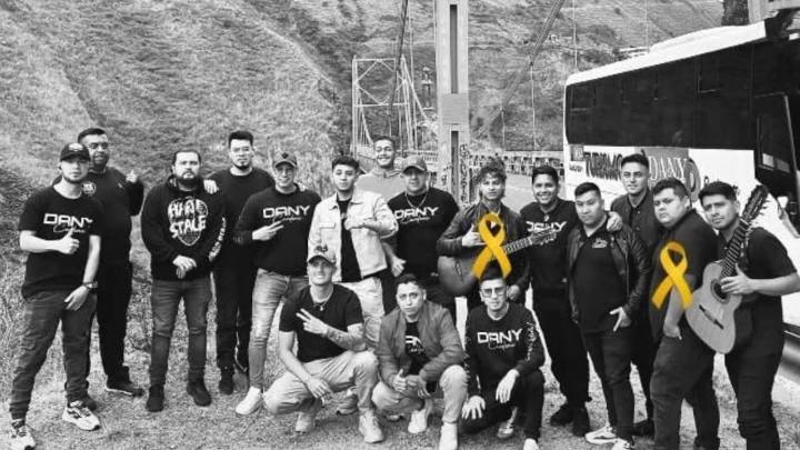 Víctimas mortales del volcamiento de bus en la Panamericana eran músicos de la banda del reconocido artista Dany Cardona