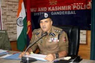 SSP Khalil Ahmad Poswal Reviews Crime, Security Preparedness in G’bal; Stresses Implementation of New Criminal Laws