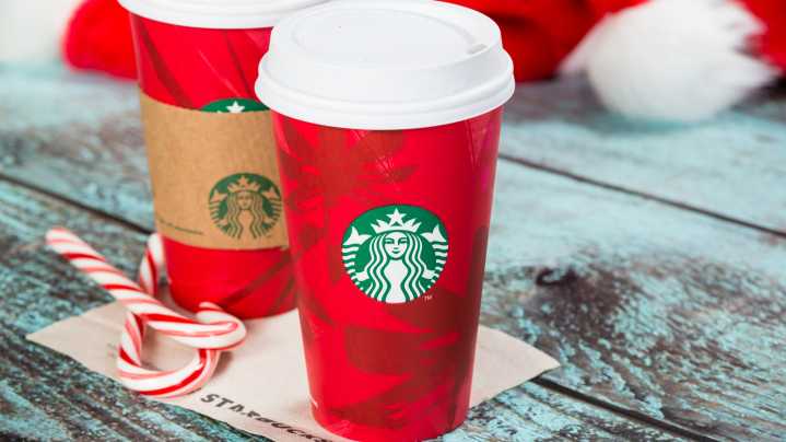 5 Creative Customizations For Your Starbucks Holiday Beverage This Season
