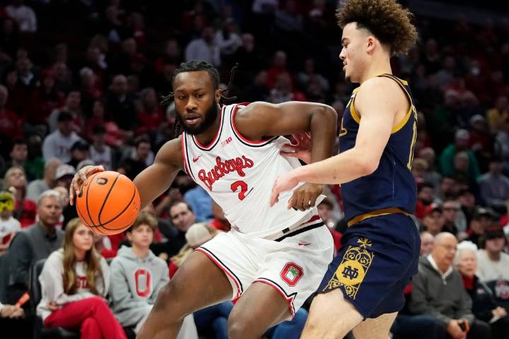 Deadspin | Christoph Tilly layup gets Ohio State past Notre Dame