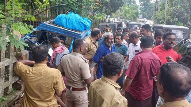 Vehicle carrying Sabarimala pilgrims loses control and rams into wall; car carrying injured also meets with accident