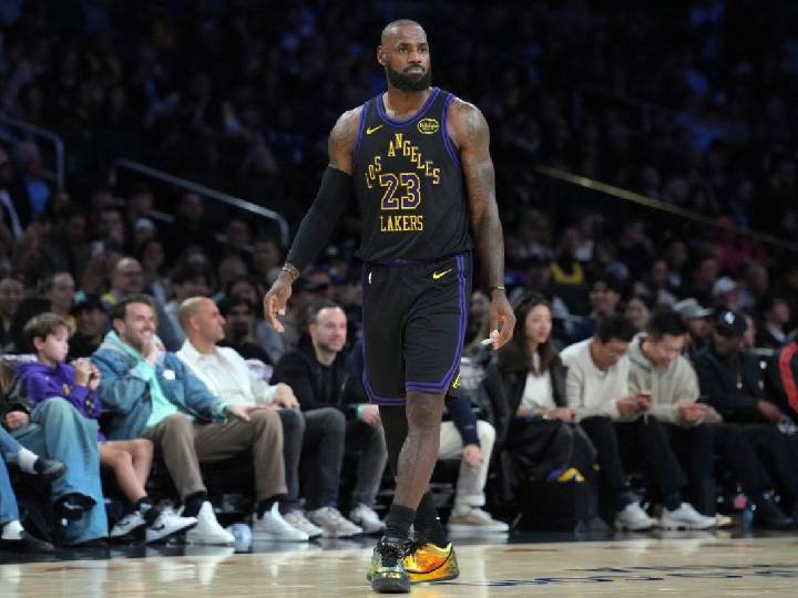 LeBron James, fuera de las duelas: los Lakers anuncian que irá día a día