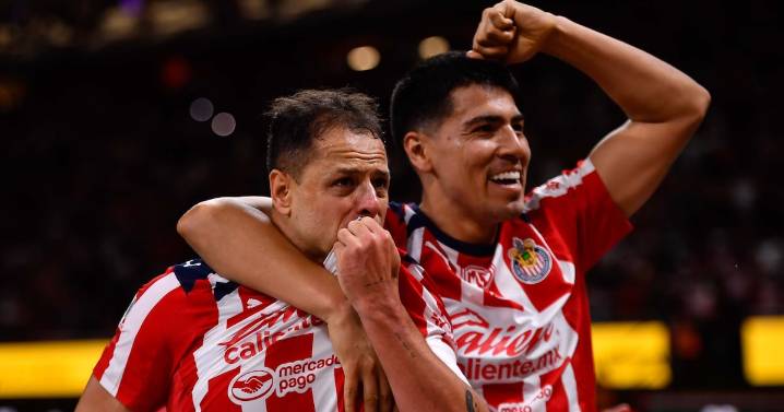 ¿Su último gol con Chivas? Chicharito marca ante Rayados y rompe en llanto: VIDEO