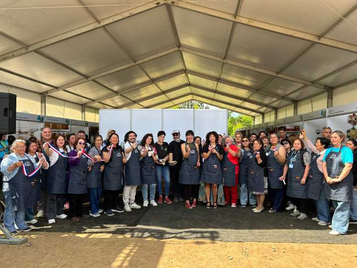 Feria Regional de Artesanías de Ñuble 2025 dio inicio en el Parque Deportivo Quilamapu.