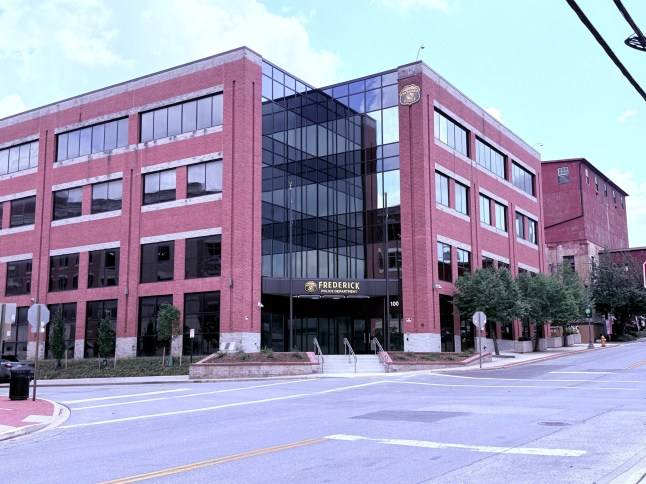 Creepy man finds ‘amazing’ dead body and calls it in to radio show instead of cops